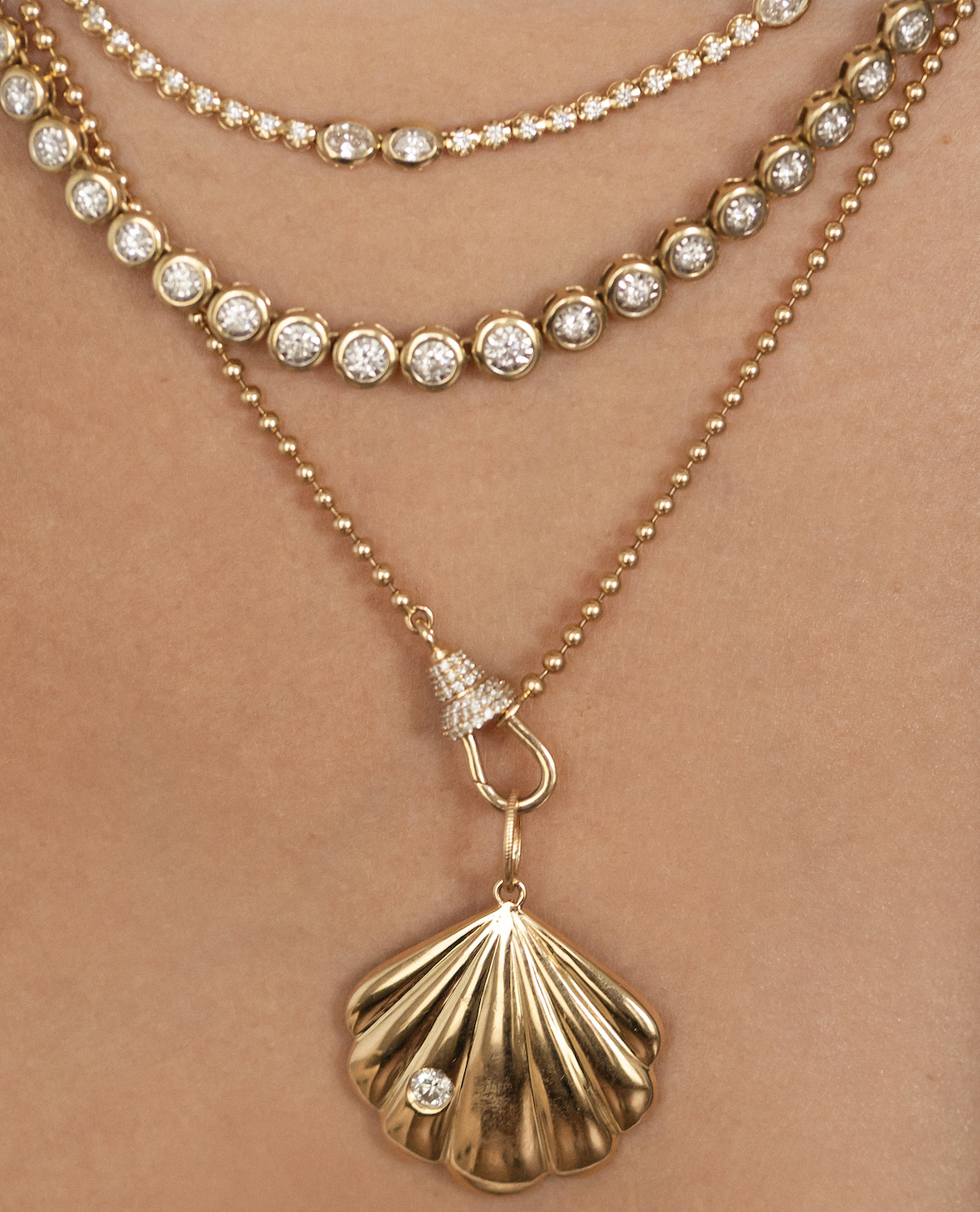 14K GOLD SHELL CHARM