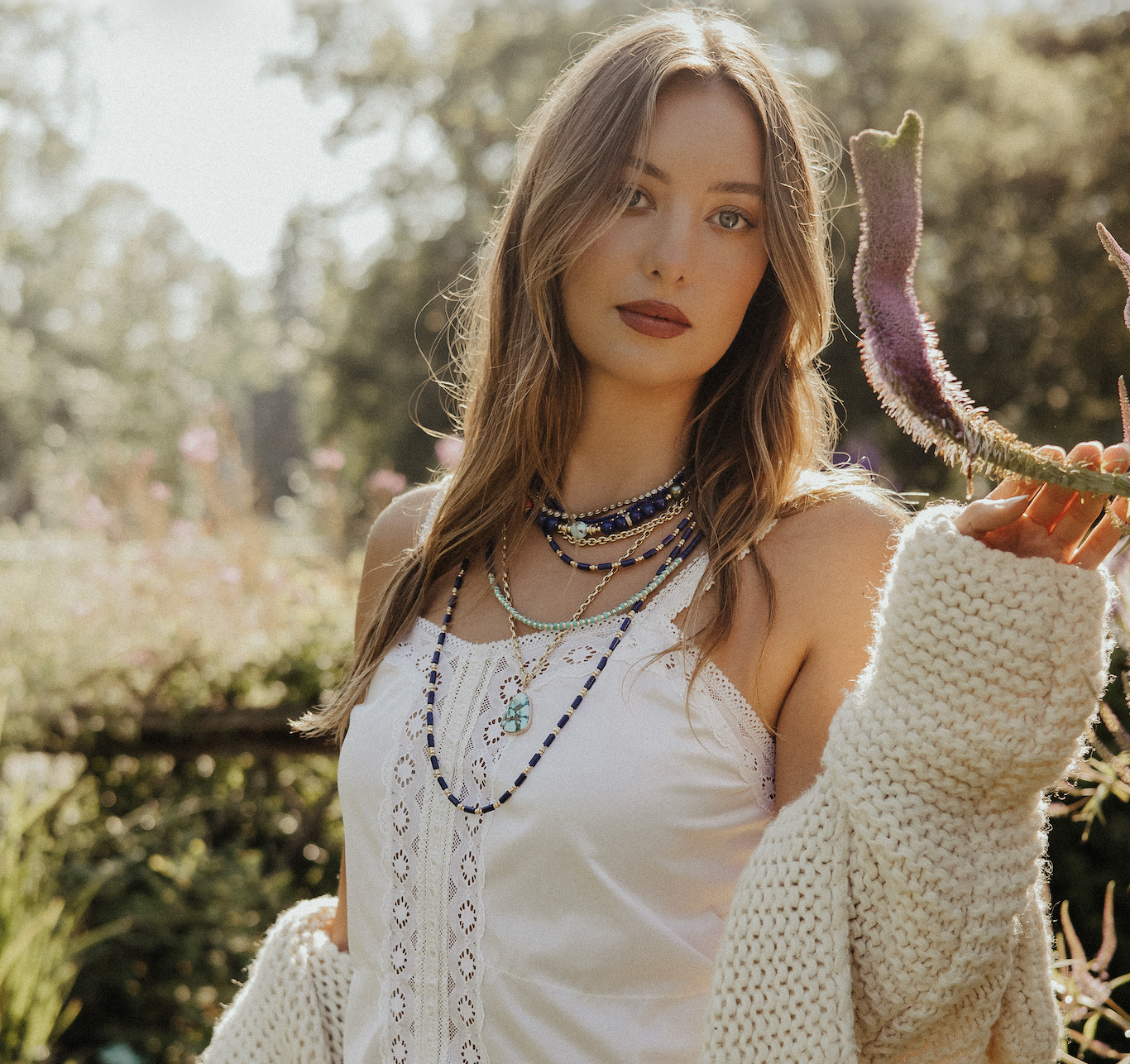 THE LAPIS AND GOLD BEAD NECKLACE