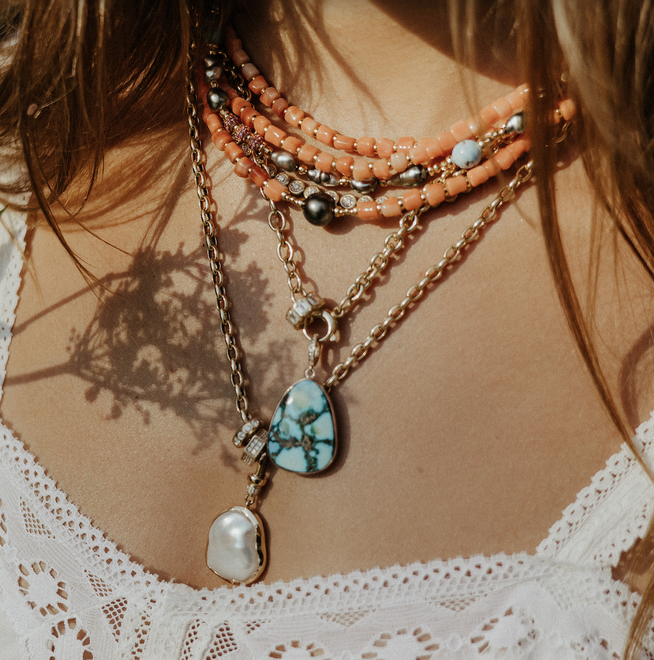 TURQUOISE AMULET SET IN SOLID GOLD WITH DIAMOND CLIP BAIL