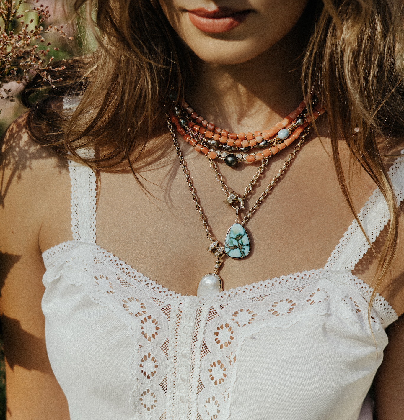 TURQUOISE AMULET SET IN SOLID GOLD WITH DIAMOND CLIP BAIL