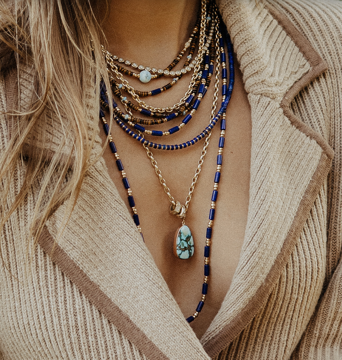 TURQUOISE AMULET SET IN SOLID GOLD WITH DIAMOND CLIP BAIL