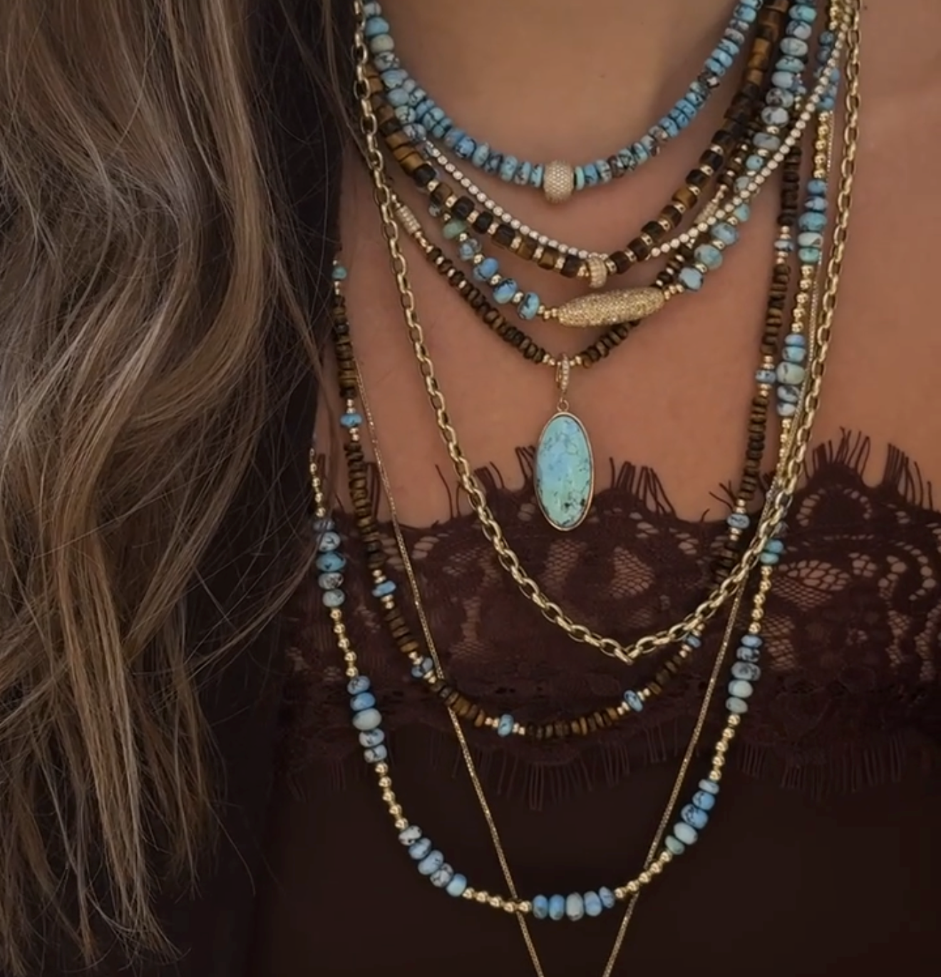 GOLDEN HILL AND DIAMOND BEAD NECKLACE